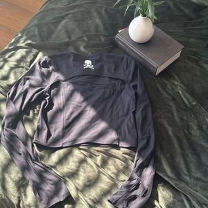 Skull Logo Black Long Sleeve Crop Top by Soul size M 🖤😎